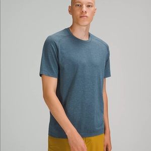 Lululemon Mens Blue Metal Vent Tech Short Sleeve Sz M